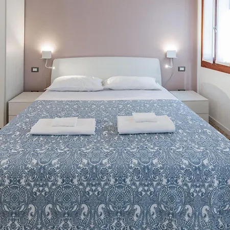 Accogliente Monolocale Veneziano2 Aria Condizionata, Vicino A Campus E Stazione Appartement Venise